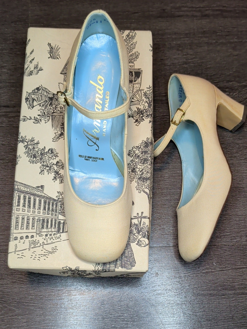 Vintage 60s Armando Ivory Wedding Shoes Mary Jane Bridal Sz 7.5 B Toile Box